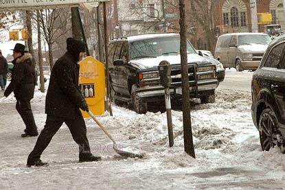 20070218-shoveling-snow.jpg