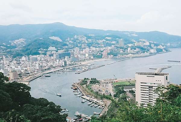 靜岡旅遊 熱海觀光 美食 戀愛成就 良緣祈願 熱海溫泉2天1夜 來宫神社 伊豆山神社 藍花咖啡 台灣人の1人靜岡案內所