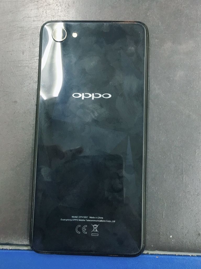 OPPO A3 液晶螢幕破裂更換維修-2.jpg