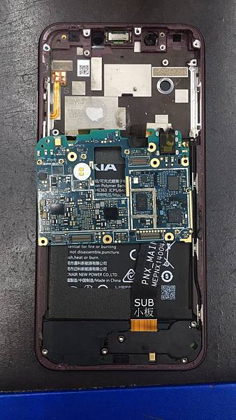 Nokia 8.1 泡水受潮別家修過二修維修-1.jpg