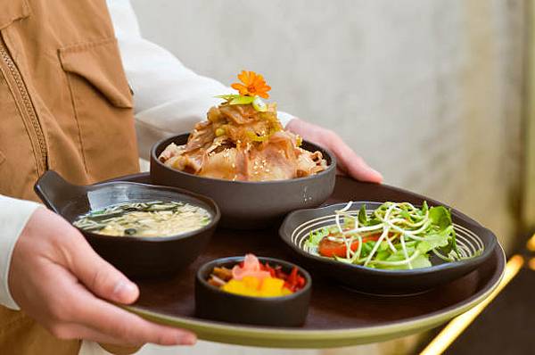 外燴價格變動的季節性考量:選擇時機 外燴價格變動的季節性考量:選擇時機