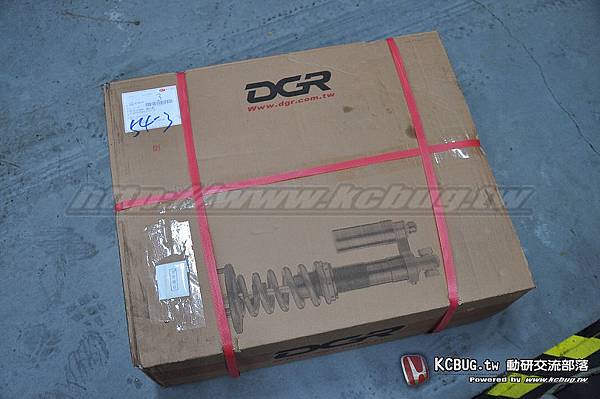 更換 DGR Civic 8 避震器_001.jpg