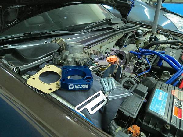 Honda K5 F23A 安裝KC.TBS節氣門墊寬器_001 Honda K5 F23A 安裝KC.TBS節氣門墊寬器_001