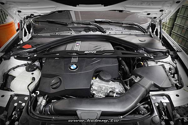 BMW F20 M135i 安裝 SPR 引擎室平衡桿_01.jpg