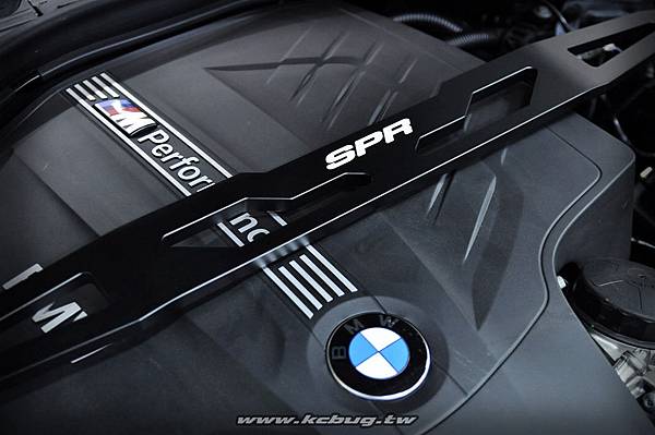 BMW F20 M135i 安裝 SPR 引擎室平衡桿_16_1.jpg