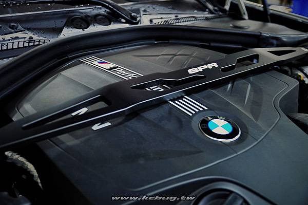 BMW F20 M135i 安裝 SPR 引擎室平衡桿_18.jpg