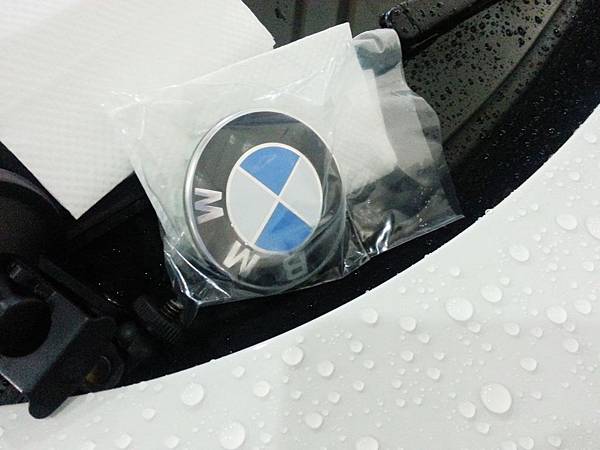 BMW M135i的宿命-輪圈蓋 _01.jpg