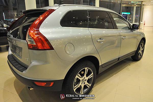 Volvo XC60_047.jpg