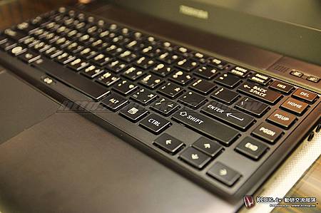 Toshiba Portege R700_008.jpg