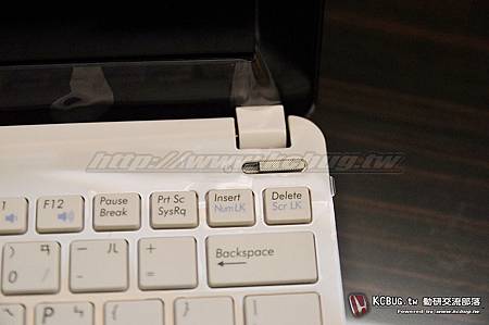 Asus Eeepc 1015PEM_010.jpg