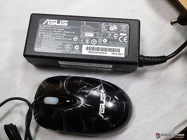 Asus U36J_005.jpg