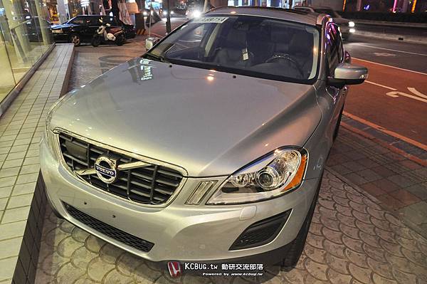 Volvo XC60_021.jpg