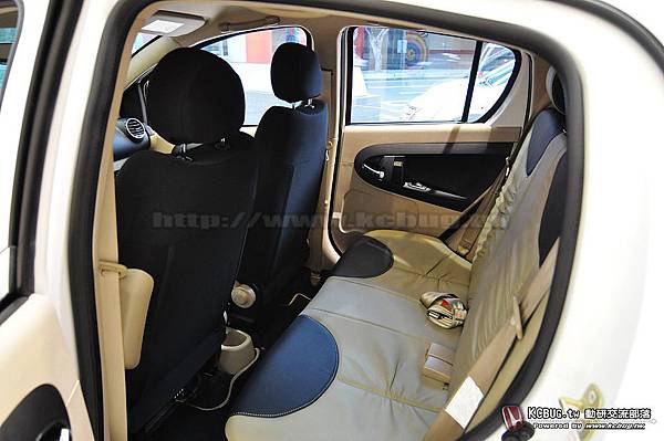 TOBE_M'CAR_047.jpg