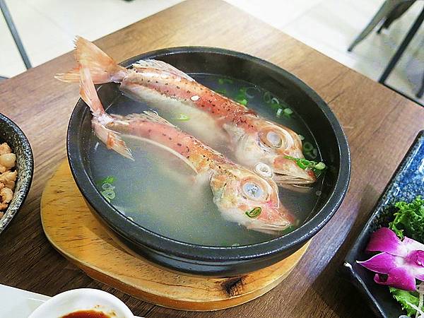 食話食說271：宜蘭美食！食令鮮魚湯店，南方澳本港現撈，用餐