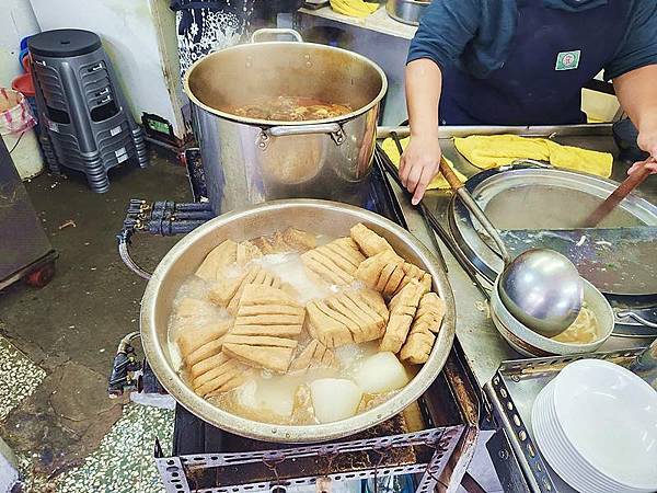 食話食說277：基隆美食！信奕原汁牛肉麵，銅板價牛肉麵，肉多