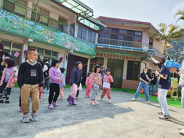 將記就記7：送漢堡到方濟幼兒園！漢堡工坊公益旅行團2O24年