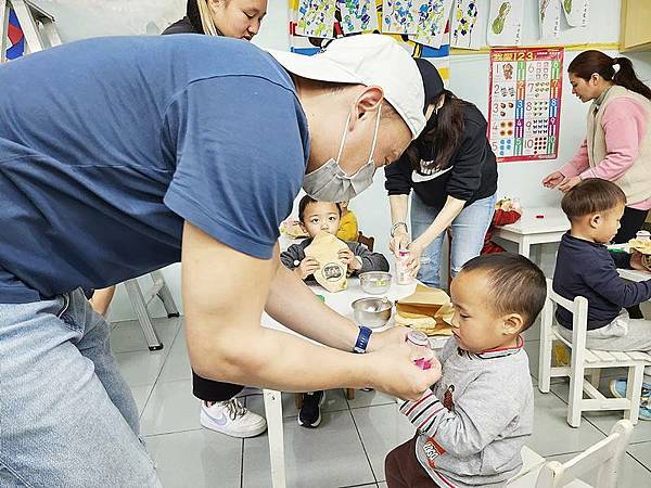 將記就記7：送漢堡到方濟幼兒園！漢堡工坊公益旅行團2O24年