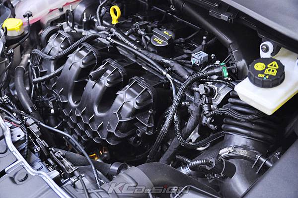 Ford Kuga 2.0 Ecoboost 安裝 KC.TBS 金色_03.jpg