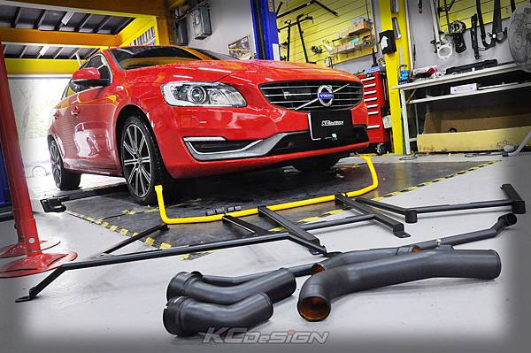 Volvo V60 D4 安裝 KCDesign 全車結構桿(五件)、後防傾、渦輪管_003.jpg Volvo V60 D4 安裝 KCDesign 全車結構桿(五件)、後防傾、渦輪管_003.jpg