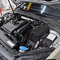 VW Golf 7 Variant 1.2 安裝 KCDesign 引擎室拉桿、後下4點拉桿、引擎下護板_003.jpg