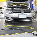 VW Golf 7 Variant 1.2 安裝 KCDesign 引擎室拉桿、後下4點拉桿、引擎下護板_002.jpg