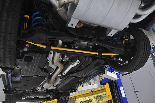Volvo V60 Polestar 18年式 安裝 KCDesign 前後4點式結構桿、後防傾桿、T6 鋁合金渦輪管_010.jpg Volvo V60 Polestar 18年式 安裝 KCDesign 前後4點式結構桿、後防傾桿、T6 鋁合金渦輪管_010.jpg