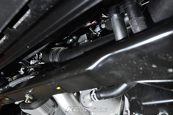 Volvo V60 Polestar 18年式 安裝 KCDesign 前後4點式結構桿、後防傾桿、T6 鋁合金渦輪管_033.jpg Volvo V60 Polestar 18年式 安裝 KCDesign 前後4點式結構桿、後防傾桿、T6 鋁合金渦輪管_033.jpg