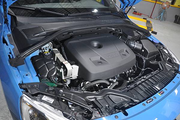 Volvo V60 Polestar 18年式 安裝 KCDesign 前後4點式結構桿、後防傾桿、T6 鋁合金渦輪管_052.jpg Volvo V60 Polestar 18年式 安裝 KCDesign 前後4點式結構桿、後防傾桿、T6 鋁合金渦輪管_052.jpg