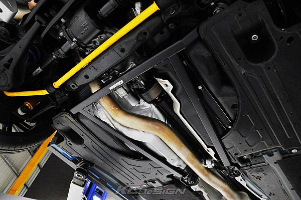 Volvo V60 Polestar 18年式 安裝 KCDesign 前後4點式結構桿、後防傾桿、T6 鋁合金渦輪管_079.jpg Volvo V60 Polestar 18年式 安裝 KCDesign 前後4點式結構桿、後防傾桿、T6 鋁合金渦輪管_079.jpg