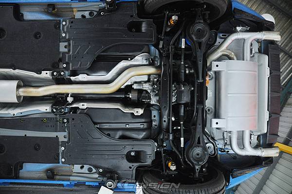 Volvo V60 Polestar 18年式 安裝 KCDesign 前後4點式結構桿、後防傾桿、T6 鋁合金渦輪管_003.jpg Volvo V60 Polestar 18年式 安裝 KCDesign 前後4點式結構桿、後防傾桿、T6 鋁合金渦輪管_003.jpg
