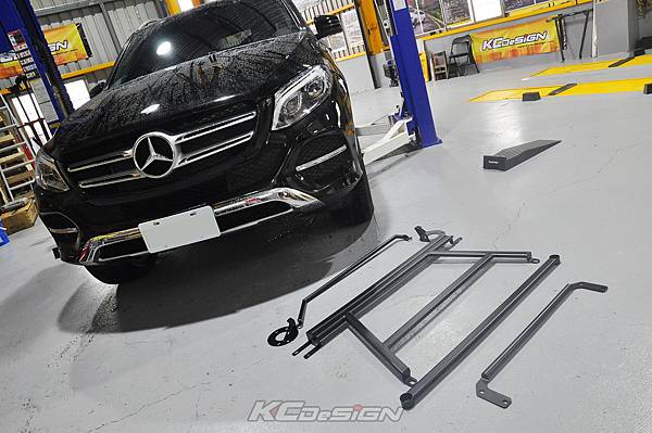 M-Benz GLE350D 升級 KCDesign 全車底盤結構桿(4件式)_004.jpg