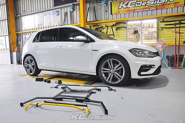 VW Golf 7.5 1.4 安裝 KCDesign 全車底盤結構桿、後防傾桿_002.jpg