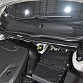 Volvo V40 CC D4 安裝 KCDesign 引擎室拉桿、前防傾桿_008.jpg