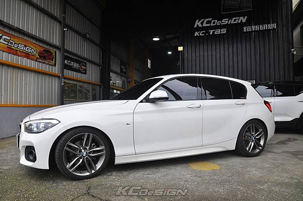 BMW F20 Lci 120i 升級 KCDesign 倒插式避震器(前6後7)_036.jpg