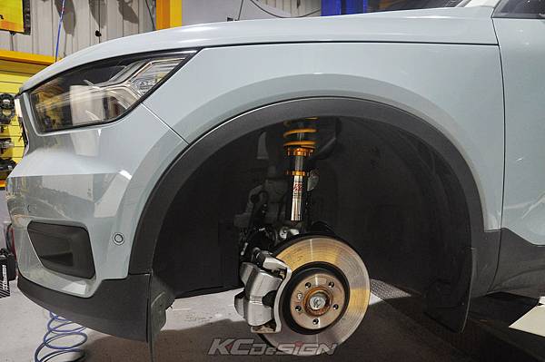 Volvo XC40 T4M 升級 KCDesign 倒插式避震器_009.jpg