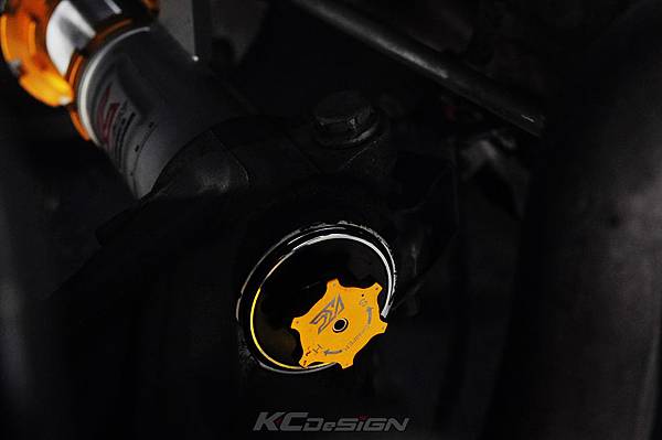 BMW F20 Lci 118i 升級 KCDesign V2 倒插式避震器_025.jpg