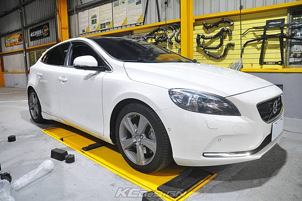 Volvo V40 T4 1.6T 安裝 KCDesign 高流量濾網、鋁合金渦輪管_033.jpg