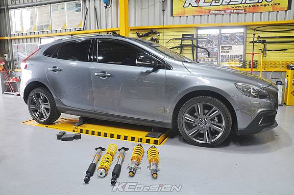 Volvo V40CC D2 安裝 KCDesign V1 倒插式避震器_022.jpg