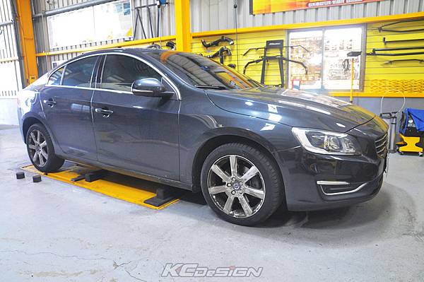 Volvo S60 D4 升級 KCDesign 前後競技版來令片_028.jpg Volvo S60 D4 升級 KCDesign 前後競技版來令片_028.jpg