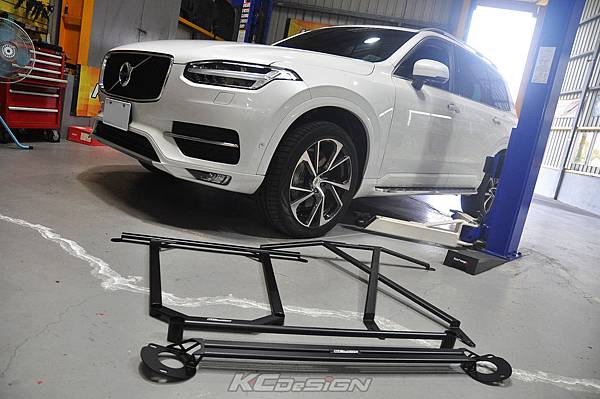 Volvo XC90 T5 安裝 KCDesign 全車底盤結構桿、Blade 旋壓框_022.jpg Volvo XC90 T5 安裝 KCDesign 全車底盤結構桿、Blade 旋壓框_022.jpg