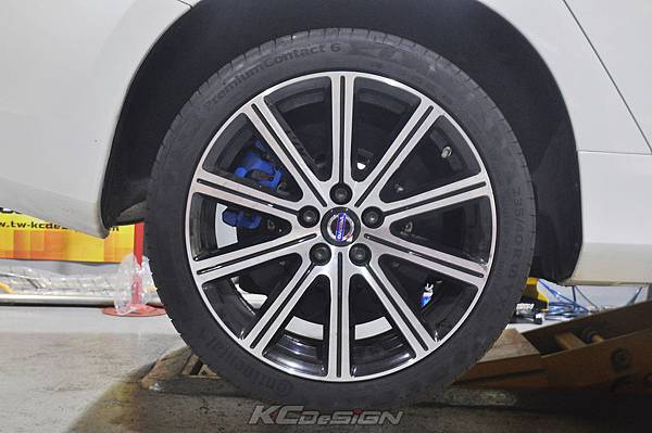 Volvo S60 T4 升級 KCDesign 倒插式避震器、SM6 中六活塞(叛逆藍)+350mm後碟、鋁合金渦輪管_058.jpg