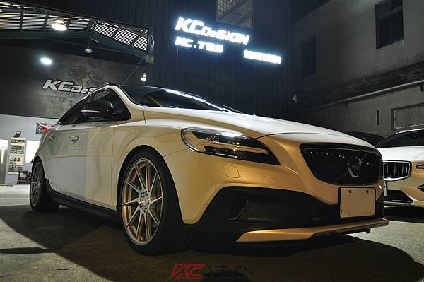 Volvo V40 T4 AWD安裝 KCDesign V1倒插-20210114_042.jpg
