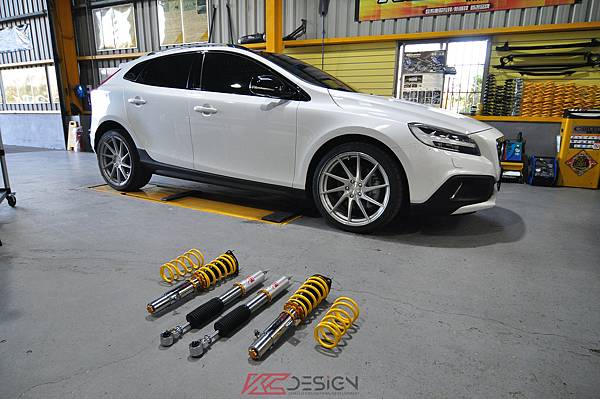 Volvo V40 T4 AWD安裝 KCDesign V1倒插-20210114_015.jpg