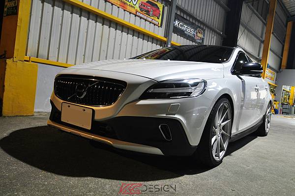 Volvo V40 T4 AWD安裝 KCDesign V1倒插-20210114_034.jpg