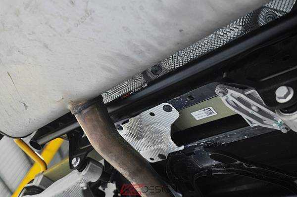 Volvo V60 T4 全拉 前後防 渦輪管 下護板 空濾 210209_024.jpg