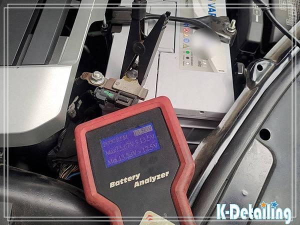 檢測KUGA重負荷發電機電壓為13.56伏特