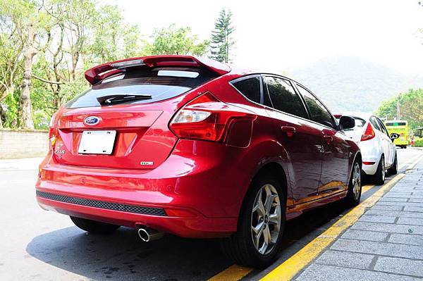 10622900_941072262575859_6462003009831371991_n