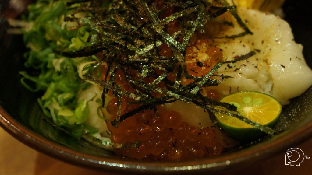 比目魚鰭邊肉丼