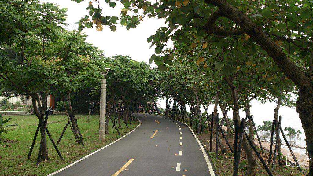 八里河濱自行車道