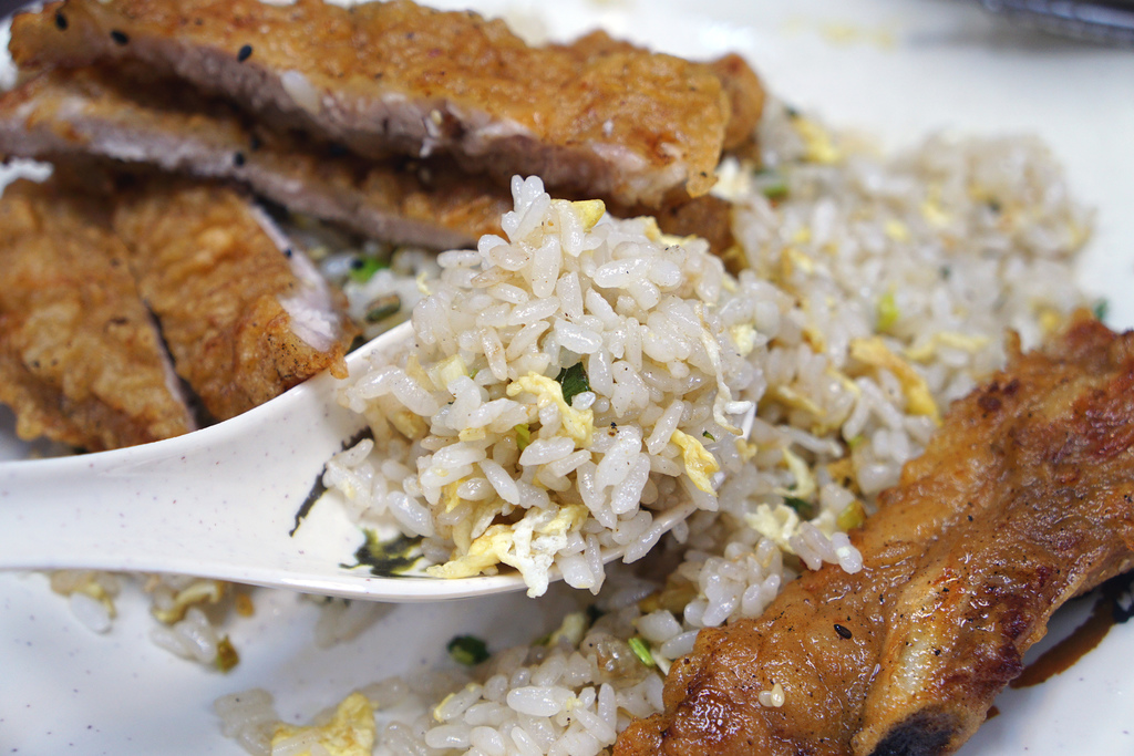 信義區的炸排骨名店蛋炒飯也很推薦哦 清香排骨王 捷運信義安和站 台北101 世貿站 接力吃下去 痞客邦 信義區的炸排骨名店蛋炒飯也很推薦哦 清香排骨王 捷運信義安和站 台北101 世貿站 接力吃下去 痞客邦